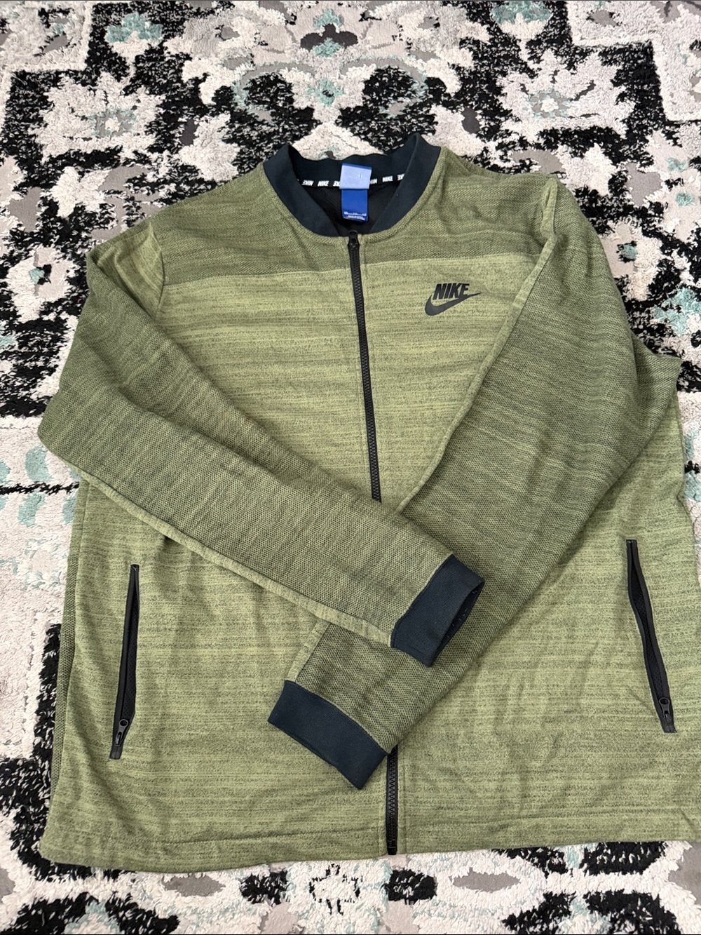 Nike Olive Green Lightweight Full-Zip Jacket with Black Trim